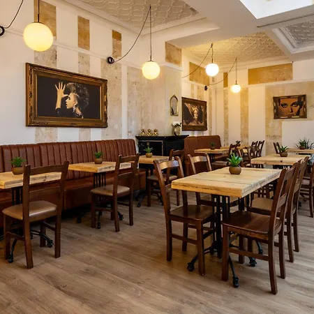 酒店 布里斯托酒店 2*