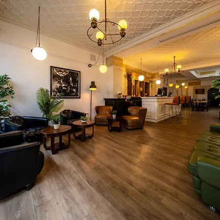 Hotel Bristol