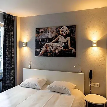 Hotel Bristol 2*